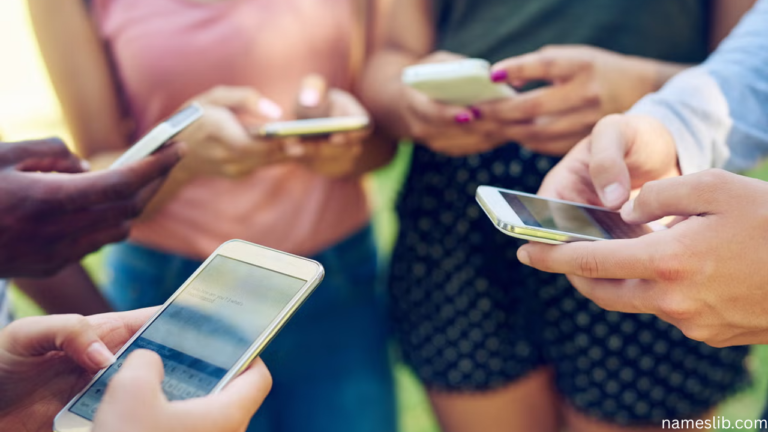 230+ Fun & Clever Group Chat Names for 3 Friends 2026